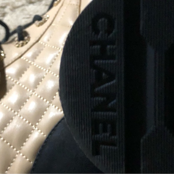 Chanel Beige and Black Lace-Up Moto Boots size 40 euro size approx size 10 Rare - Picture 8 of 17